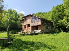 Balkan Mountains Villa Spa, hytte i Elena
