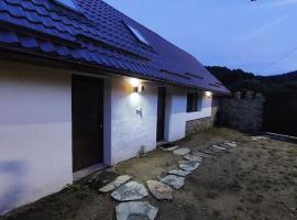 Casa nouă, cottage in Sasca Montană