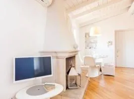 Di punto in bianco home