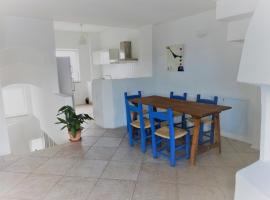 WHITE - San Pantaleo, apartman San Pantaleóban