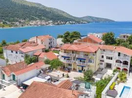 Apartments by the sea Grebastica, Sibenik - 20736
