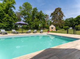 Gite Cascades du Hérisson 3 chambres piscine, viešbutis mieste La Châtelaine