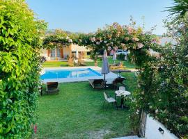 The mansion of Dionisos and Dimitras 5, ξενοδοχείο με υδρομασάζ σε Linariá