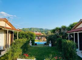 The mansion of Dionisos and Dimitras 7, hotel with jacuzzis in Linariá