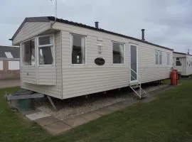 Coral Beach : The Richmond:- 6 Berth, Blow heated