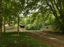 Domaine du Venet, hotel con estacionamiento en Montcony