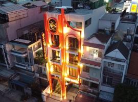 PYNT HOTEL, hotelli Hồ Chí Minhin kaupungissa alueella Go Vap District 