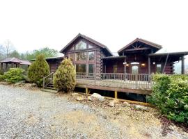 Grand View Home with 360 Degree Mountain View, hotel en Tellico Plains