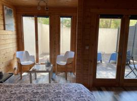 Chalet de La Source, chata v destinaci Rognac