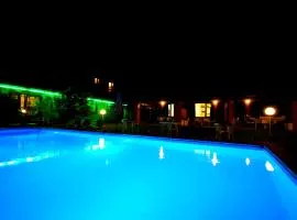Villa (apartment G) — Pool — Lake Idro
