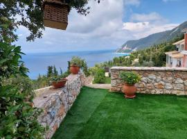 Villa Nereid Glafki - Enjoy Summer Sunsets, hotel in Agios Nikitas