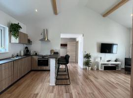 Ferienwohnung "Moseltraum" Ensch, hotel v destinaci Ensch
