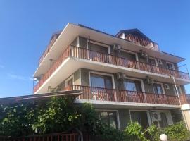 Stoyko's Guest House, guest house in Pomorie