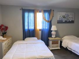 Cozy Private Room With Two Beds, hotel en Anchorage