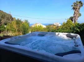 Location Bastia, U Fiumicellu. Vue Mer. Jacuzzi, Barbecue,... Pour 2 personnes