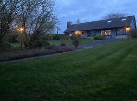 Apartment - Clonlyne House, hotel perto de Moylagh Church and Castle, Oldcastle