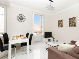 Bright and elegant renovated two rooms - Near Suquet