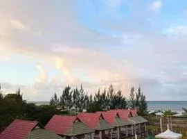 Bungalow le Charme, au bord de la mer