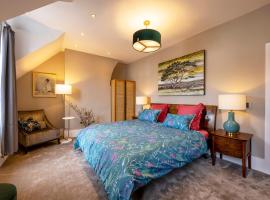 Luxury Central Home - Parking & EV point, hotell sihtkohas Canterbury