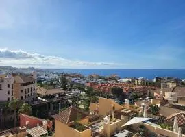 33 Pleasures Del Duque Apartment