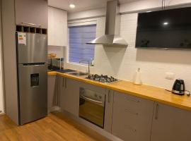 Lindo Apartamento, full equipado -Factura empresas- โรงแรมในกิโยตา