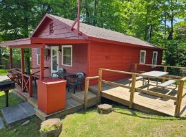 The Gold Eagle, cabin in Lake George