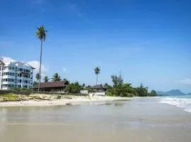 Khanom Beach Residence 1-bedroom Mountain & Sea View