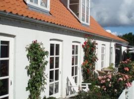 Balliwood værelsesudlejning, cheap hotel in Ballen