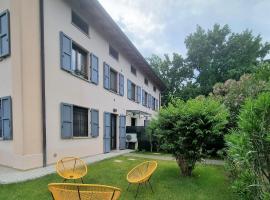 Osvaldo - parcheggio e giardino privato, hôtel à San Giovanni in Persiceto