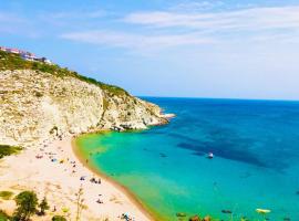 Çeşme yazlık kleopatra koyu yaninda, hotel in Cesme