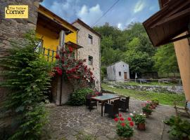 Yellow Corner, hotel med parkering i Bagni di Lucca