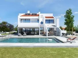 Maison A Rhodes with 66m2 heated pool on a 4800m2 plot