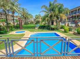 LITORAL COSTA DORADA - PORT MARINO Only families