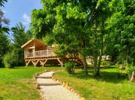 La Cabane du Domaine des Ecus d'Or, Lodge in La Bussière-sur-Ouche