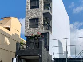 秀舍民宿Showhouse, hotel com estacionamento em Hengchun Old Town