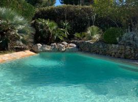 Villa piscine privée, huvila kohteessa Carry-le-Rouet