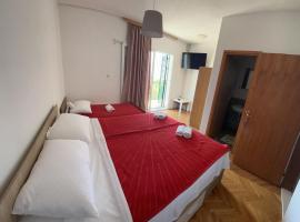 Rooms with shared kitchen "Milica", smeštaj za odmor u gradu Drvenik