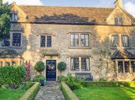Charming Grade 2 listed building in Wiltshire, hotel in Melksham
