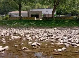 La Villa les pieds dans leau