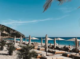 ALEVRA &ndash; hotel w mieście Dh&euml;rmi