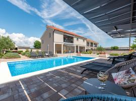 Villa Silentium ZadarVillas, hotel em Pristeg