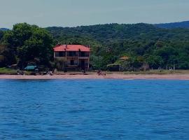 il corallaro, beach rental in Ierissos