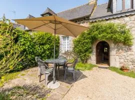 Manoir 16ème siècle Proche Paimpol