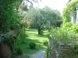 Villa & piscine, Calme Absolu, Jardin Spacieux