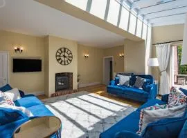 Old Post Office sleeps 4 by Bloom Stays