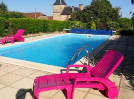 Maison d'une chambre avec piscine partagee jardin clos et wifi a Frayssinet le Gelat, hotel in Frayssinet-le-Gélat