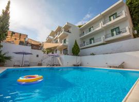 Evita's Resort, hotel i Poros