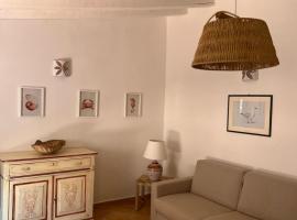 Appartamento il Paguro a Cala Francese, hotel near Island of Spargi, La Maddalena