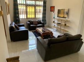 Accra Service Villas- 3, hotel i Spintex