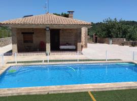 Casa El Calderon, cabin in Chella